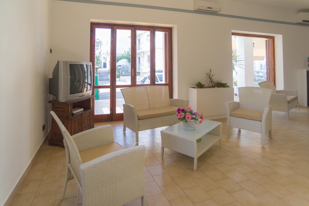Hotel Alba Del Gargano Mattinata Bagian luar foto