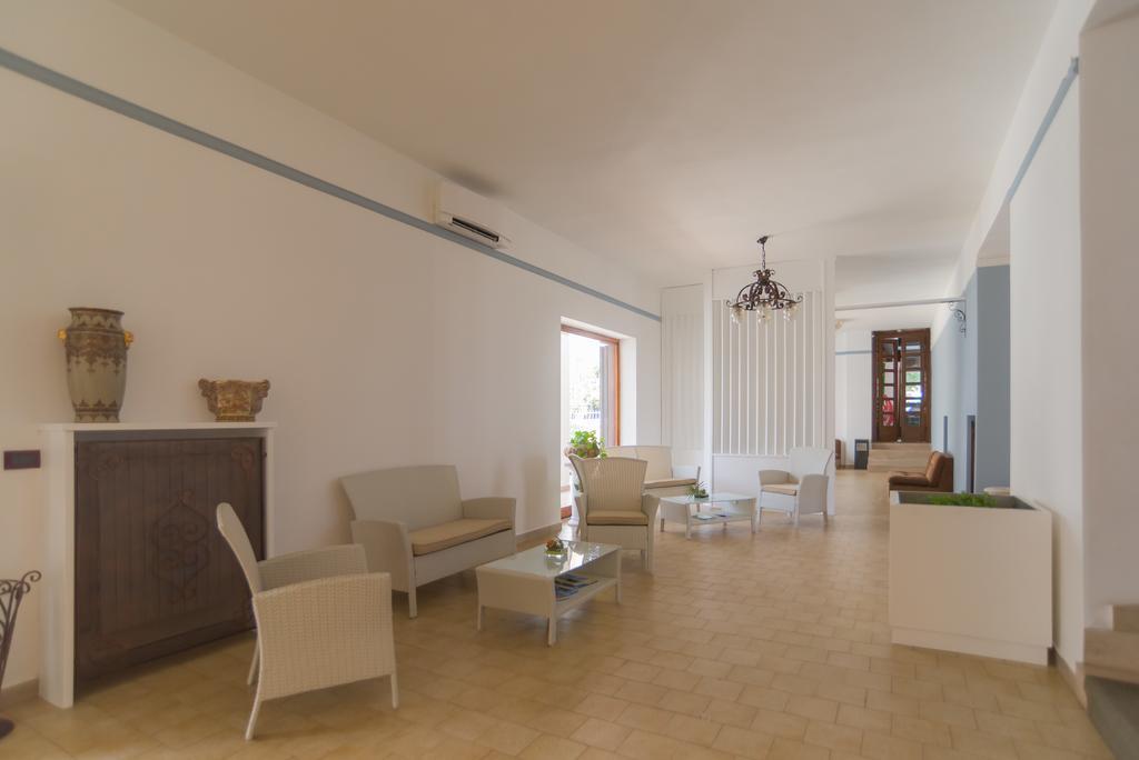 Hotel Alba Del Gargano Mattinata Bagian luar foto