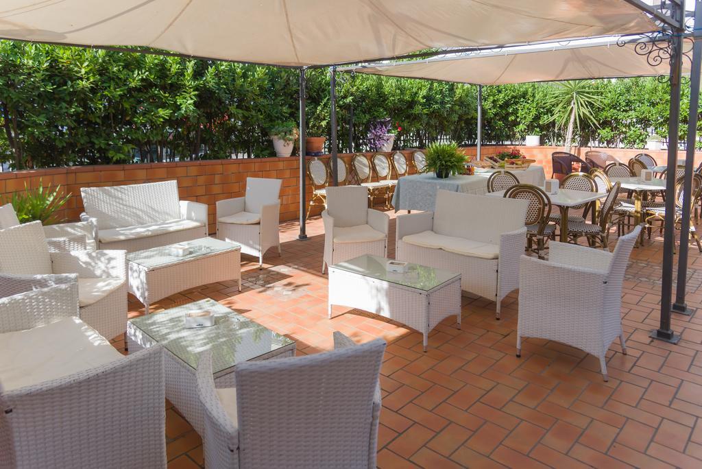 Hotel Alba Del Gargano Mattinata Bagian luar foto
