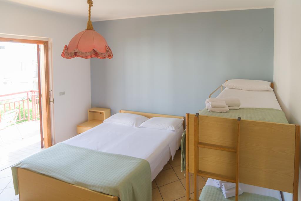 Hotel Alba Del Gargano Mattinata Bagian luar foto